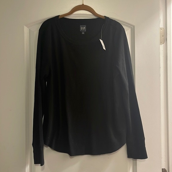 Gap XL long sleeve black light thermal NWT - Picture 1 of 5